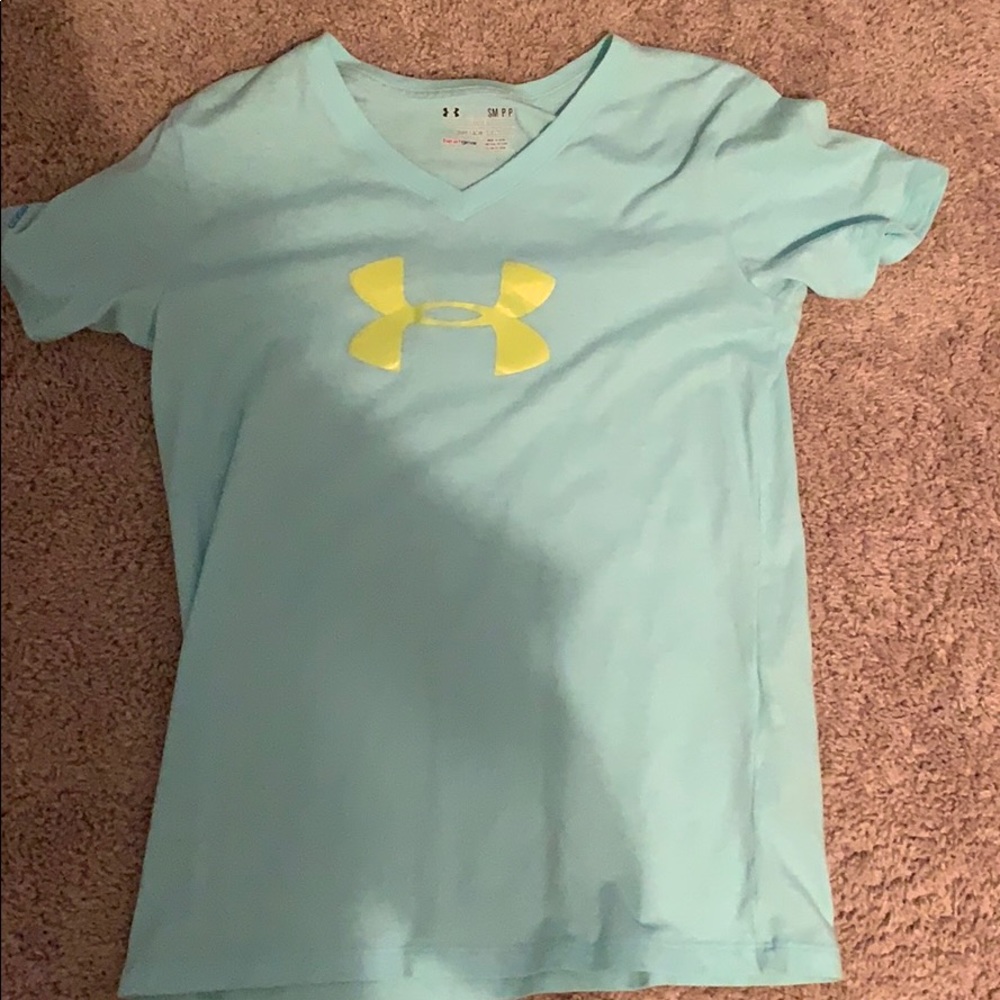 Under Armour T-shirt